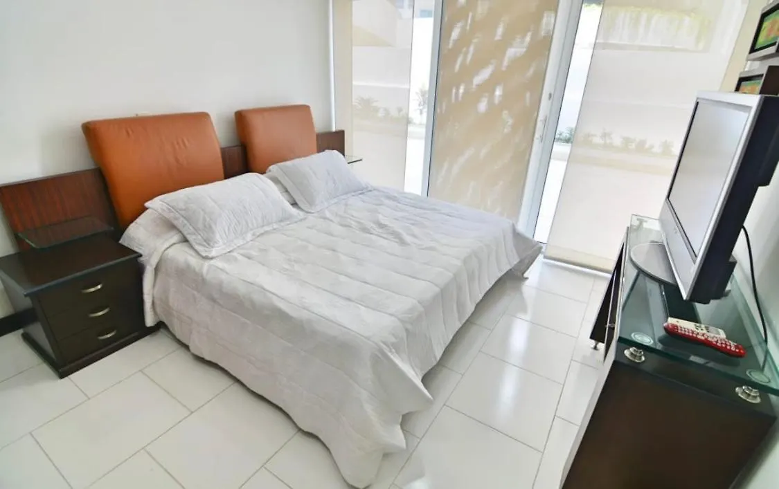Vista Directa Al Mar Con Amplia Terraza Y 3 Habitaciones Cartagena Apartment